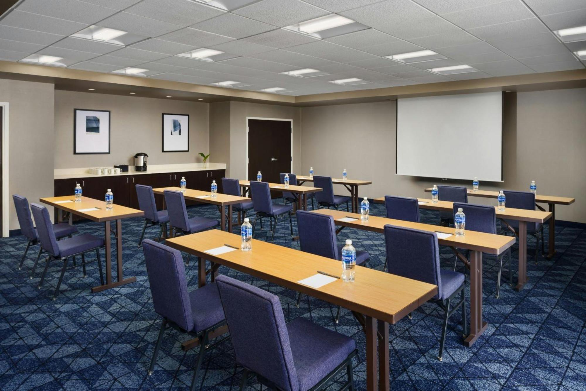 Courtyard By Marriott Potomac Mills Woodbridge Hotel Kültér fotó